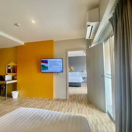 Beehive Boutique Hotel Phuket Exteriör bild