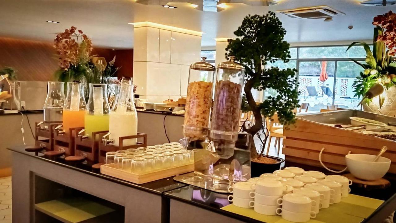 Beehive Boutique Hotel Phuket Exteriör bild