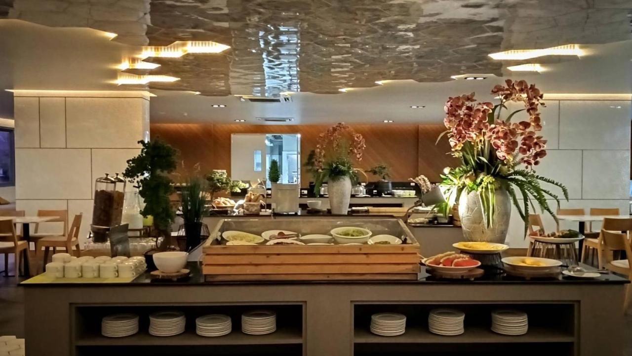 Beehive Boutique Hotel Phuket Exteriör bild