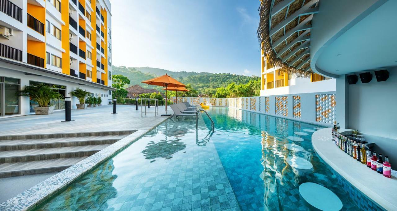 Beehive Boutique Hotel Phuket Exteriör bild