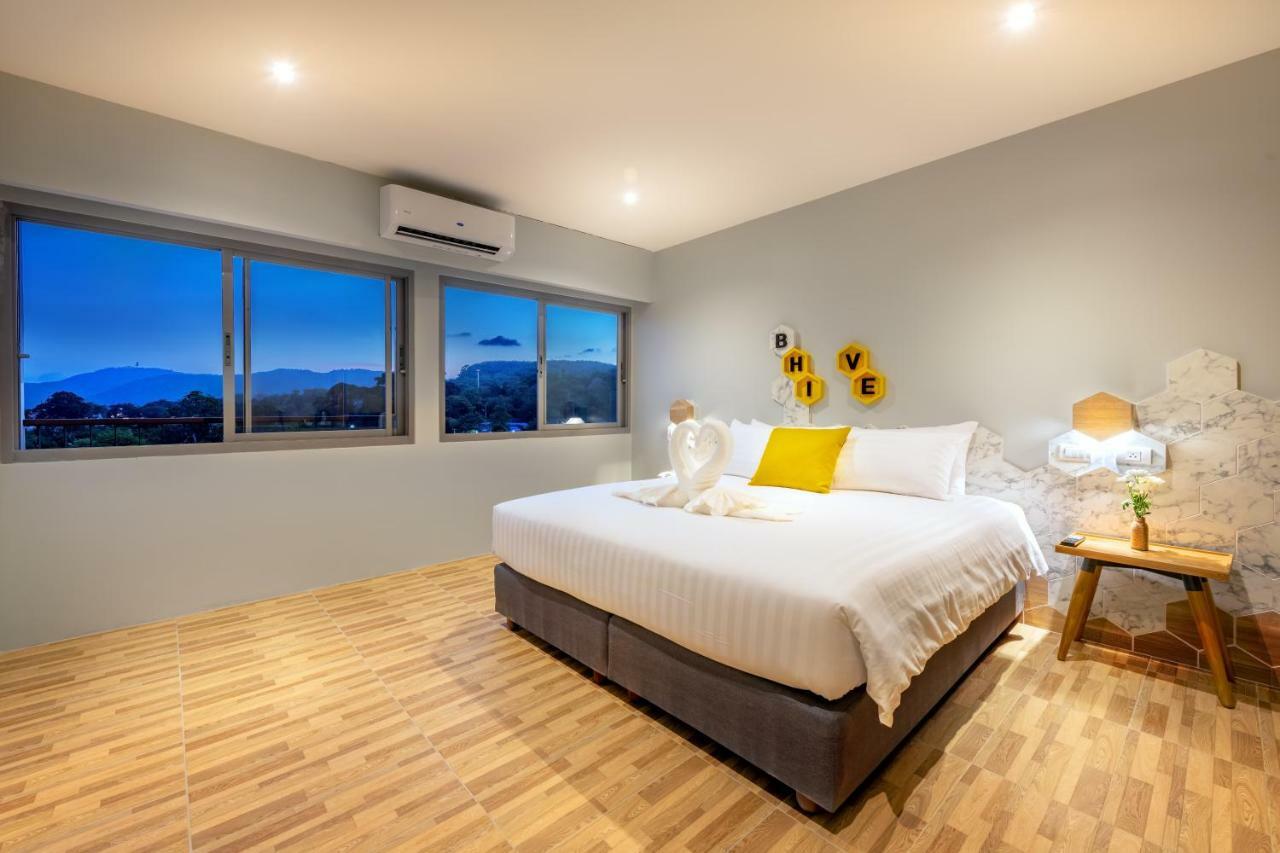 Beehive Boutique Hotel Phuket Exteriör bild
