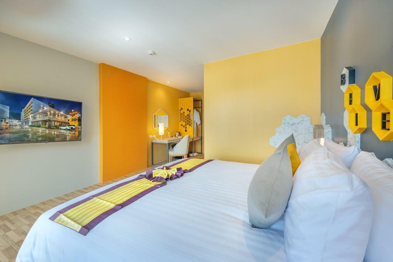 Beehive Boutique Hotel Phuket Exteriör bild